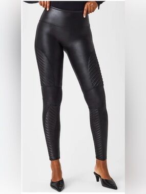 Spanx Black Moto Leggings Like New Size Medium